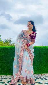 Must Try Saree Poses Idea At Home